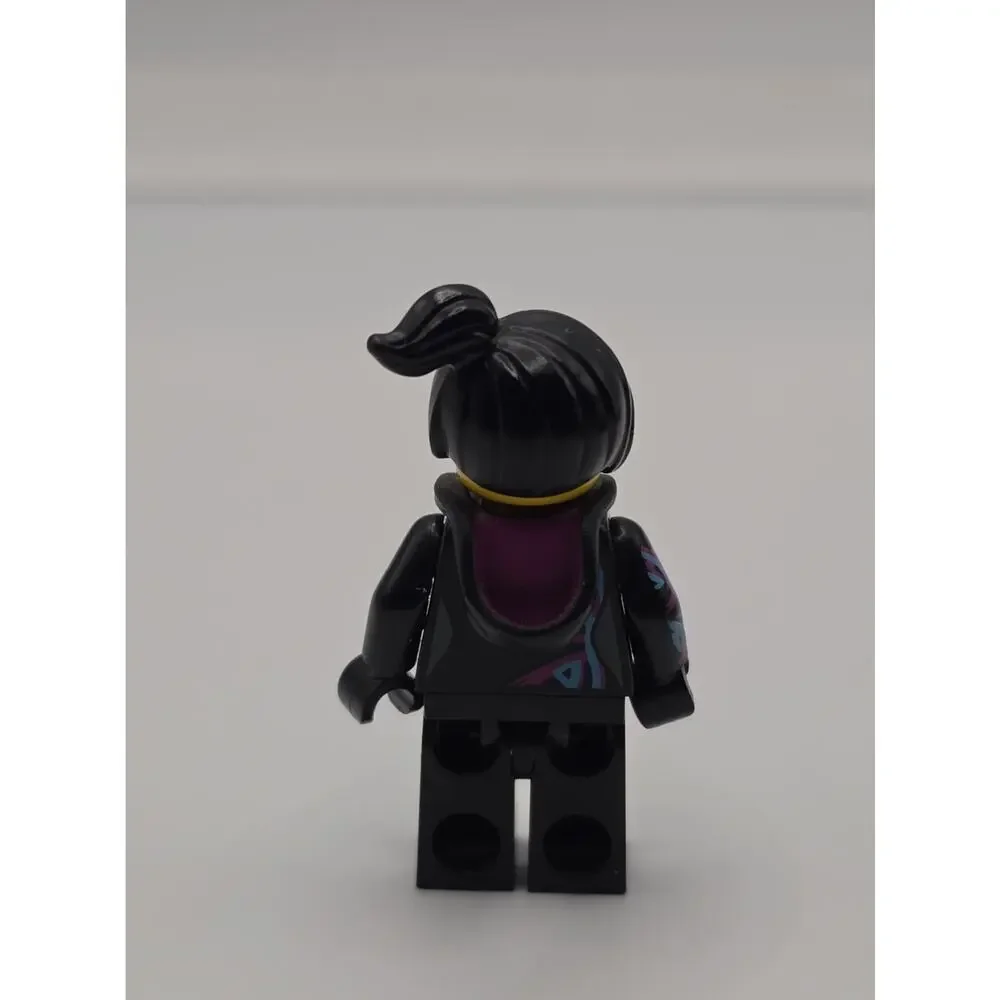 Lego wyldstyle folded